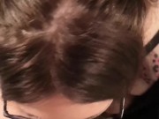 REDHEAD FA UN RAPIDO POMPINO CON SCHIZZATA SUGLI OCCHIALI 16/16