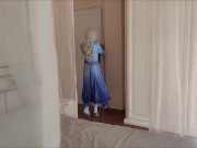 finalmente Elsa di frozen prende la grossa carota di Olaf 1/16