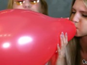 Gina Gerson and Roxy Lips strech my ass 1/16