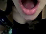 Юная студентка на первом свидании наполняет рот спермой незнакомца в парке! 16/16