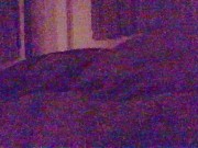 【妊娠7か月】暗闇で感じるシルエットがエロい！　かわいい喘ぎ声の嫁ちゃんを夜這いしてみた 1/16