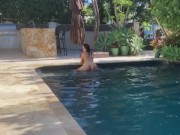 Poolside Amateur Hot Bikini Girl Twerking 10/16