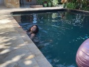 Poolside Amateur Hot Bikini Girl Twerking 7/16