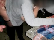 Dogging - 3 maduros desconocidos tocan y se follan a mi mujer. Ver. Gratis 14/16