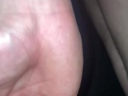 Namorada dando para o vizinho,enquanto seu marido trabalha. 2/16