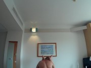 Empieza con una guerra de almohadas y acabo atada y con los ojos vendados 7/16