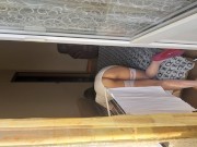 Залез на балкон и трахнул жену соседа!