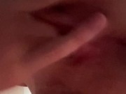 Una  italiana si diverte e squirta con un vibratore lussureggiante 15/16