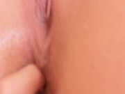 Me corro solita y meto el dedo en el culo 2/16