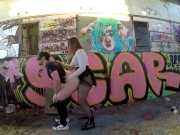 Доминирую над мужем в заброшенном бассейне 10/16