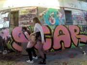 Доминирую над мужем в заброшенном бассейне 7/16