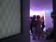 Me folla el hermano de mi esposo  en su fiesta a escondidas y acaba en mi boca 1/16