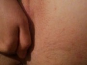 Nastolatka wkłada sobie palce w cipke 4/16