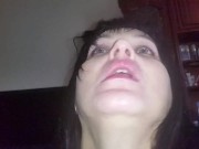 Русская мачеха смачно сосет молчаливому пасынку его толстый хуй 7/16