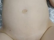 беременная жена любит кататься и трахать член своей киской. она кончает быстро 6/16