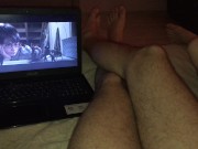 Сводная сестра возбудилась во время фильма и отсосала горячий член 1/16