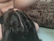 Лижет очко и пока он не кончит ей в рот 13/16