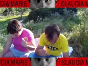 Comiendo galletas del coño de la gorda y metiendole una botella de agua por el culo 1/16