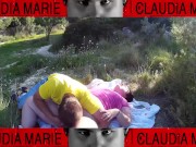 Comiendo galletas del coño de la gorda y metiendole una botella de agua por el culo 7/16