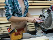 DIY Bed #0 - Sexy girl replace the blade on a Miter Saw 2/16