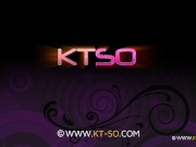 KT So Pussy Spread Zipset 1/16