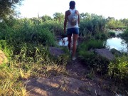 В Белой Майке Без Лифчика в Джинсовых Шортах Прогулка вдоль реки (NO sex) 13/16