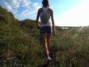 В Белой Майке Без Лифчика в Джинсовых Шортах Прогулка вдоль реки (NO sex) 2/16