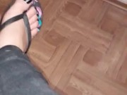 FRIDAY Dirty feet cleaning 1/16