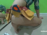 МИЛФа в строительном поясе крепит плинтус и светит киской (Трейлер) 15/16