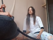 Моей девушке снесло крышу и она трахнула меня трубкой от кальяна. 1/16