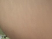 Een grote transparante dildo berijden met mijn strakke kutje. Ik kom zo hard klaar! 12/16