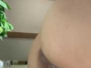 Een grote transparante dildo berijden met mijn strakke kutje. Ik kom zo hard klaar! 5/16