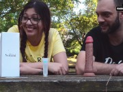 PandaVlog :dietro le quinte,Giovane youtuber italiana con le tettone recensisce un dildo al parco 16/16