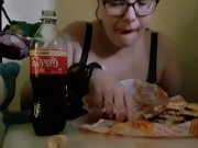 burger mukbang 13/16
