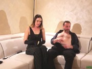 Mistress Italiana Si Fa Annusare Autoreggenti Sudate da Schiavo Innamorato DIALOGHI ITALIANO FemDom 4/16