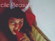 Cecile Pleasure con un pimiento en su vulva menstrual caliente- PORN ART 4/16