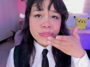 Lila Jordan brushes her saliva teeth 16/16