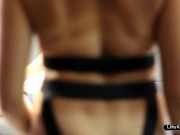 ГОСПОЖА БДСМ ТРАХАЕТ СВОЕГО РАБА ПОКА ОН В НЕЕ НЕ КОНЧИТ 1/16