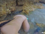 LA MAMADA EN EL MAR SE SINTIÓ TAN CALIENTE QUE NO PUDO RESISTIR UN MINUTO DENTRO DE MÍ! 10/16