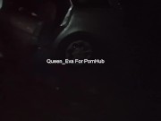 AMATORIALE - Giovane moglie italiana leccata da guardone in macchina mentre il marito riprende 14/16