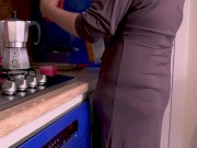 The sexy breakfast of an Italian milf 2/16