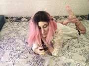 Telling my friend about foot loser coming to real foot worship session [RUS] - Nina Yo 6/16