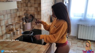 Latika Jha - молодая индуска с огромными сисяндрами трахается на ...