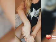 Mi hermanastra perdió la apuesta y me tuvo que hacer una paja 6/16