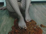 Do you want a cake or lick my feet? 6/16