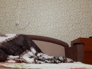 Мачеха спалила меня с девушкой под одеялом, когда мы трахались, и отшлепала... - lesbian_illusion 1/16