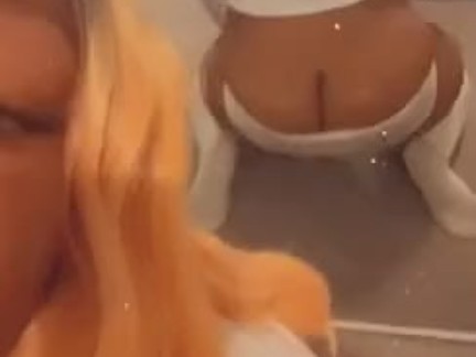 Big booty and wet panties twerking in mirror