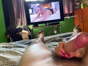 My BF caughts me masturbating watching porn / Mi novio me pilla masturbándome viendo porno 10/16