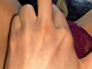 My BF caughts me masturbating watching porn / Mi novio me pilla masturbándome viendo porno 3/16