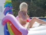 XXL Dildofick Rainbow Outdoor im pool 4/16